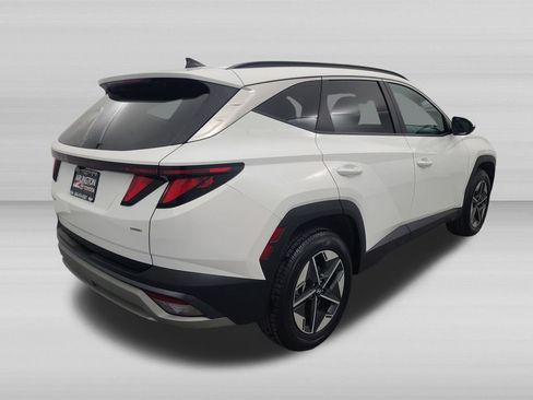 Used 2025 Hyundai Tucson SEL AWD/4WD image 3
