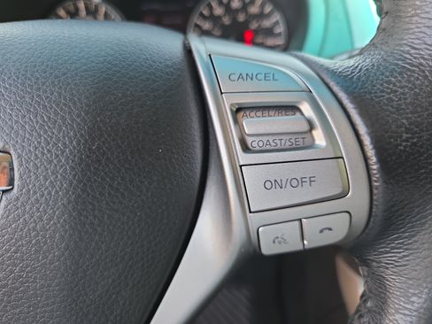 Used 2013 Nissan Altima 2.5 SL w/ Technology Pkg FWD image 26