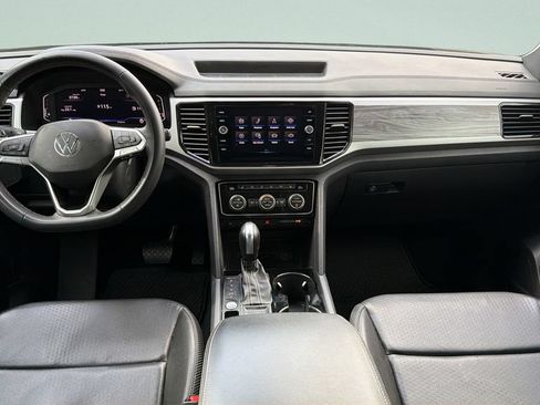Used 2022 Volkswagen Atlas Cross Sport SE FWD image 11