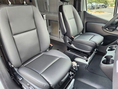 New 2025 Mercedes-Benz Sprinter 2500 image 16