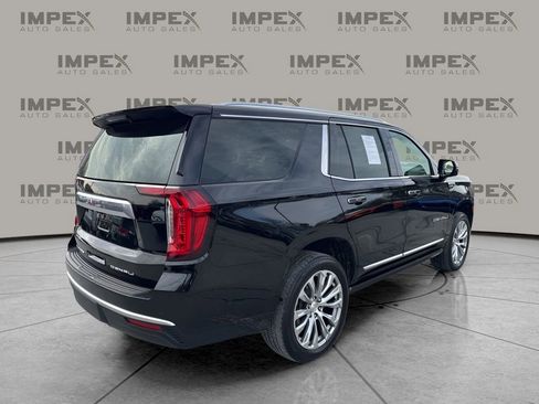 Used 2024 GMC Yukon Denali w/ Denali Reserve Package image 5