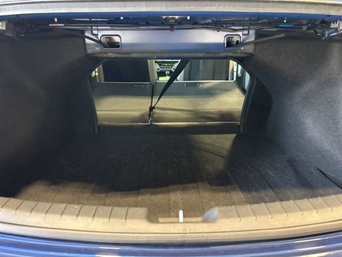 Used 2017 Hyundai Elantra SE image 31