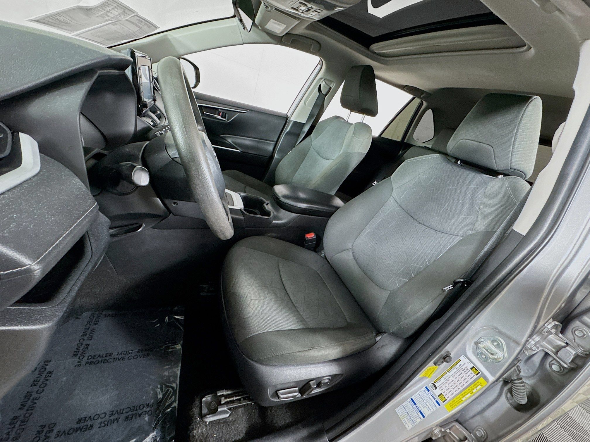Used 2022 Toyota RAV4 XLE w/ Convenience Package AWD/4WD image 12