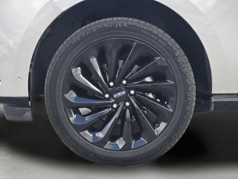 Used 2021 Lincoln Navigator Reserve AWD/4WD image 11