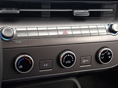 New 2026 Hyundai Kona SE image 16