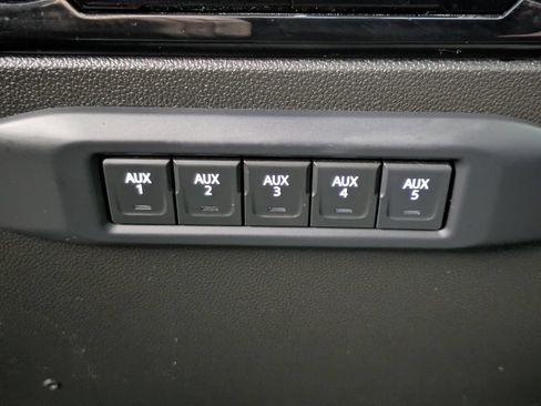 Used 2024 GMC Sierra 3500 SLE w/ SLE Convenience Package AWD/4WD image 12