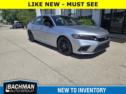 Used 2023 Honda Civic Sport image 1