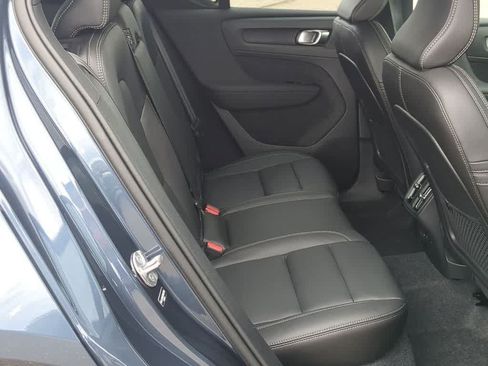 Used 2026 Volvo XC40 B5 Core w/ Protection Package Premier AWD/4WD image 19