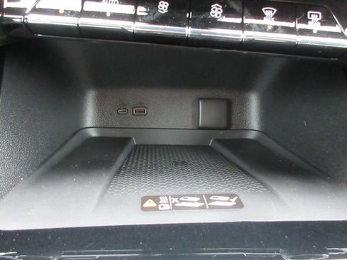 New 2026 Chevrolet Traverse LT w/ Driver Confidence Package image 29