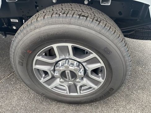 New 2026 Ford F250 Lariat RWD image 10
