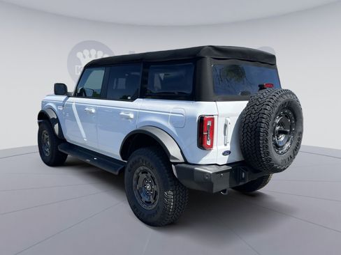 New 2025 Ford Bronco Outer Banks w/ Sasquatch Package AWD/4WD image 14