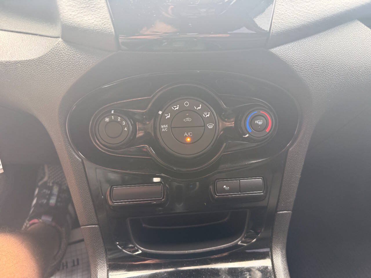 Used 2019 Ford Fiesta SE w/ Equipment Group 201A FWD image 44