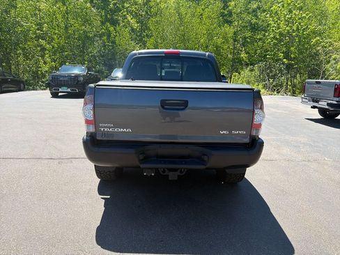 Used 2010 Toyota Tacoma 4x4 Double Cab image 4