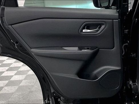 New 2026 Nissan Rogue SV FWD image 32