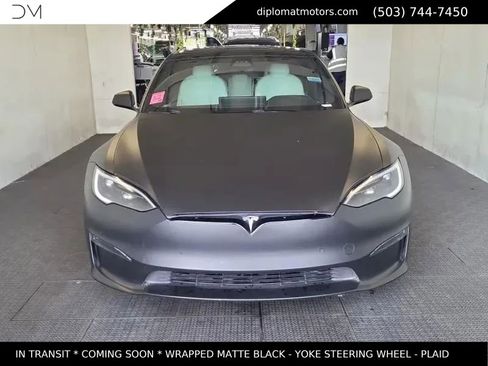 Used 2022 Tesla Model S Plaid image 2