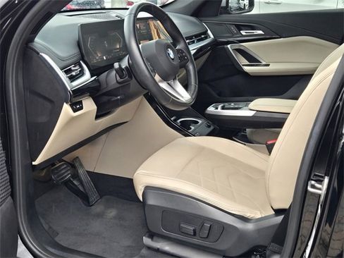 Used 2024 BMW X1 xDrive28i w/ Convenience Package image 11