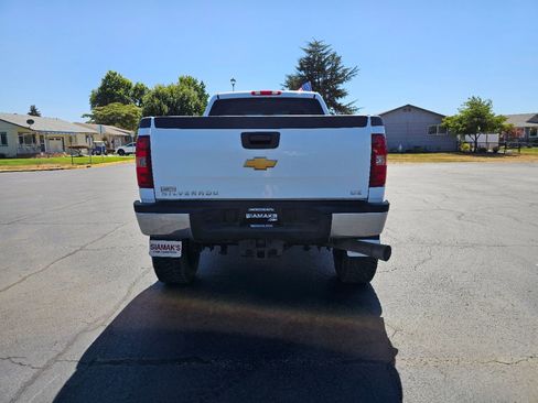 Used 2014 Chevrolet Silverado 2500 LTZ image 16