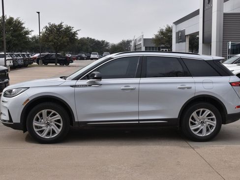 New 2026 Lincoln Corsair Premiere image 11