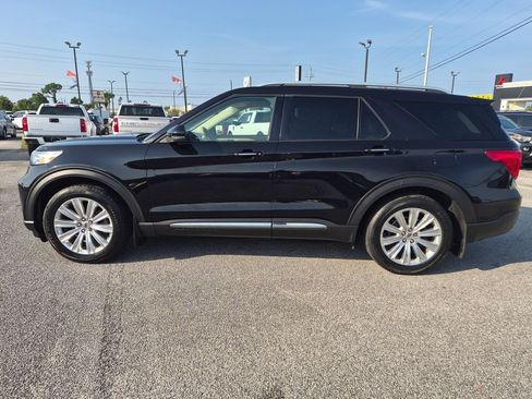 Used 2020 Ford Explorer Limited w/ Class III Trailer Tow Package RWD image 9