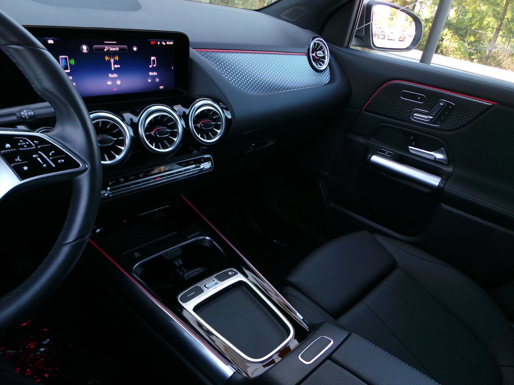 Used 2025 Mercedes-Benz GLA 250 image 31