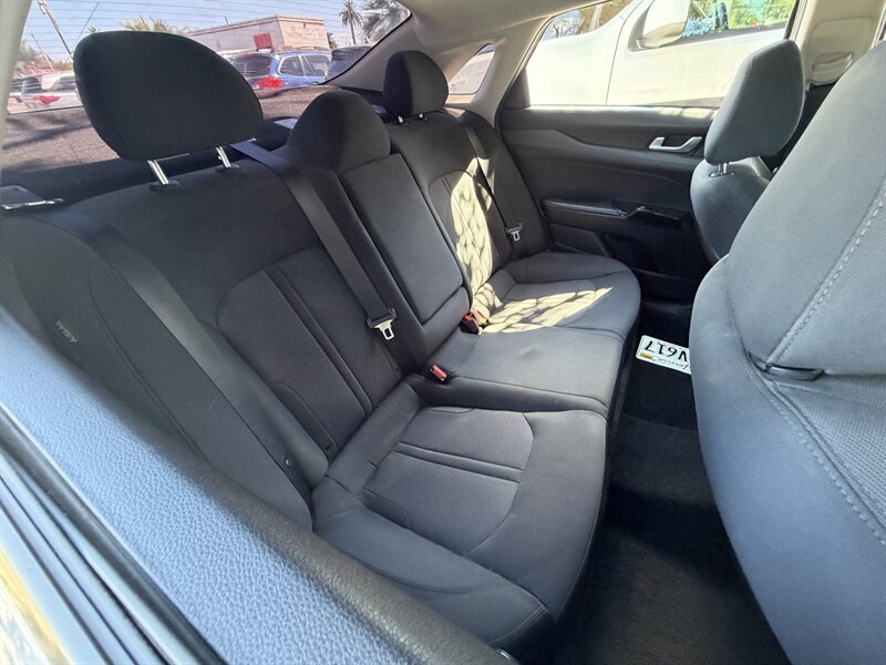 Used 2022 Kia K5 LXS FWD image 13