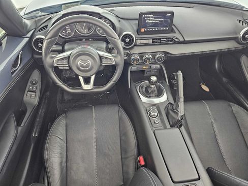 Used 2021 MAZDA MX-5 Miata Grand Touring RWD image 25
