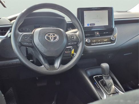 Used 2024 Toyota Corolla LE FWD image 11
