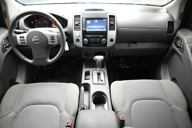 Used 2019 Nissan Frontier SV RWD image 9