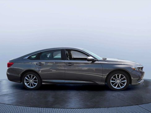 Used 2022 Honda Accord LX image 7