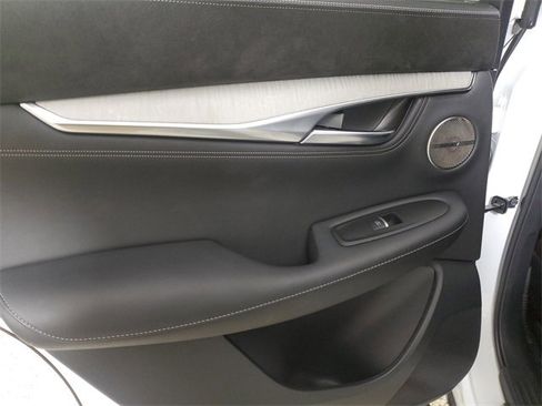 Used 2023 INFINITI QX50 Autograph image 10