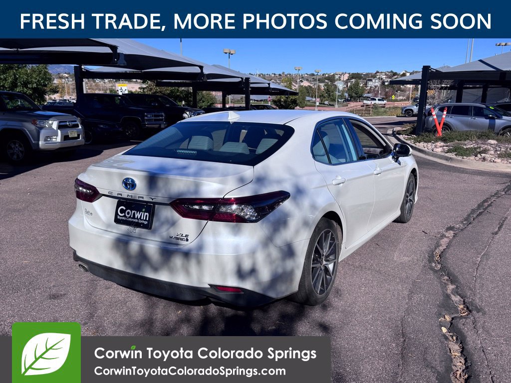 Used 2024 Toyota Camry XLE w/ Navigation Package FWD image 9