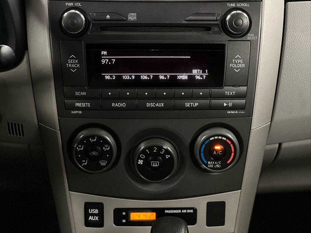 Used 2011 Toyota Corolla LE w/ Premium Pkg FWD image 32
