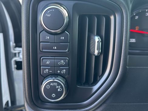 Used 2024 Chevrolet Silverado 3500 W/T image 38