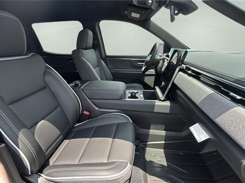 New 2026 GMC Sierra EV Elevation image 11