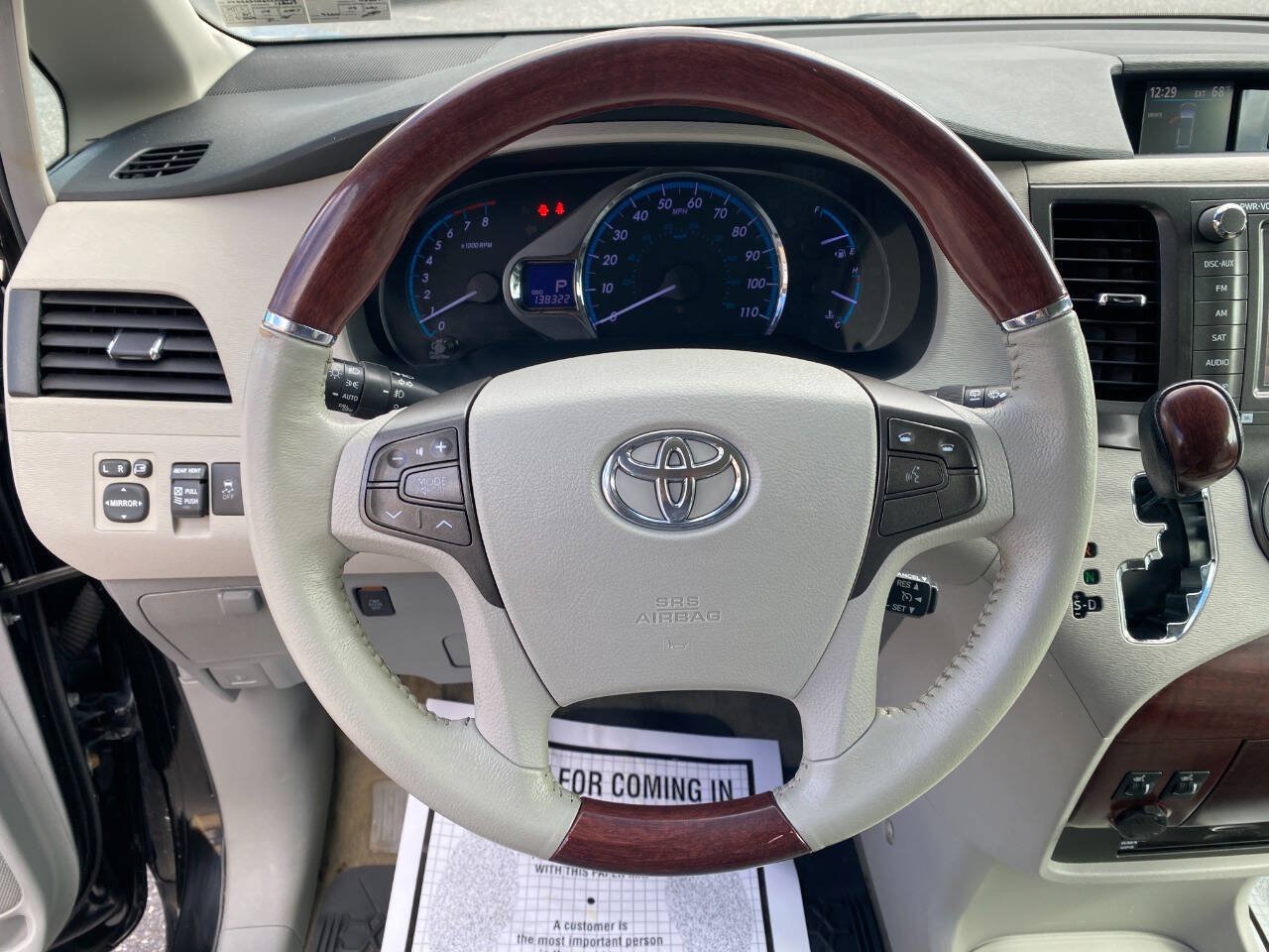 Used 2012 Toyota Sienna Limited w/ Premium Pkg AWD/4WD image 13