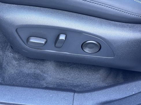 Used 2024 GMC Acadia Elevation image 25