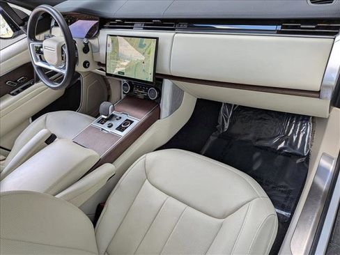 Certified 2023 Land Rover Range Rover SE image 23