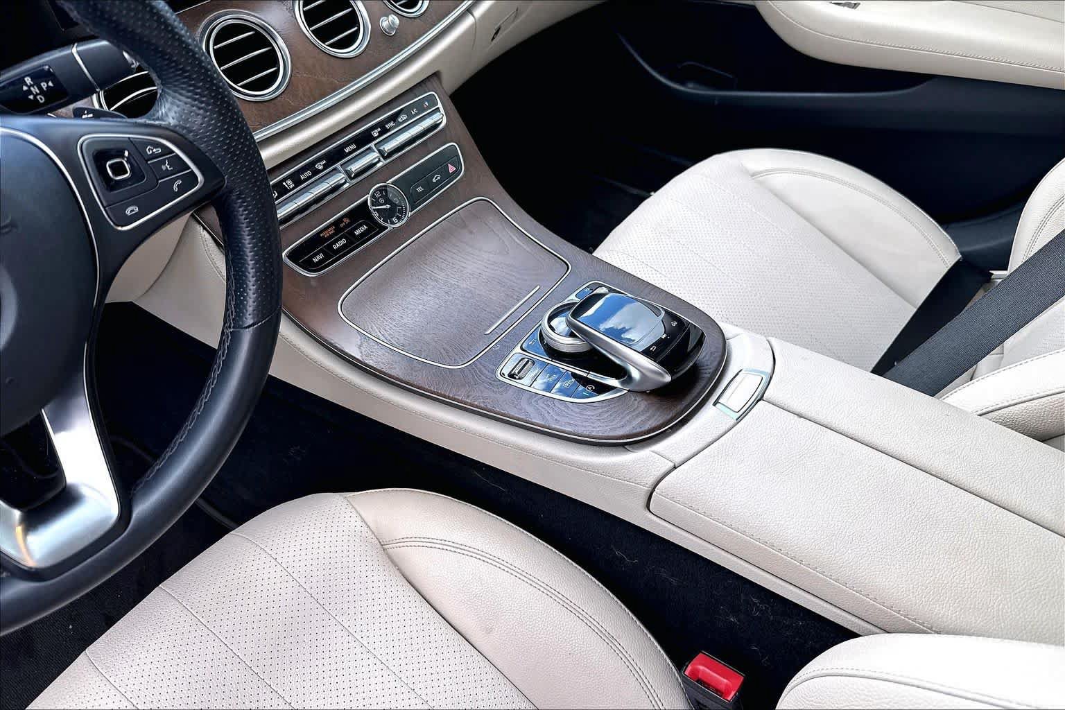 Used 2018 Mercedes-Benz E 300 image 16