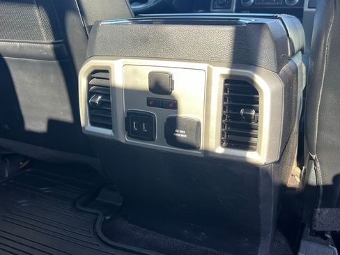 Used 2017 Ford F150 Lariat w/ Equipment Group 502A Luxury AWD/4WD image 18