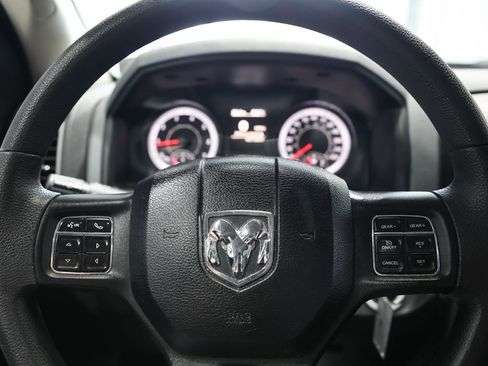 Used 2019 RAM 1500 Express image 31