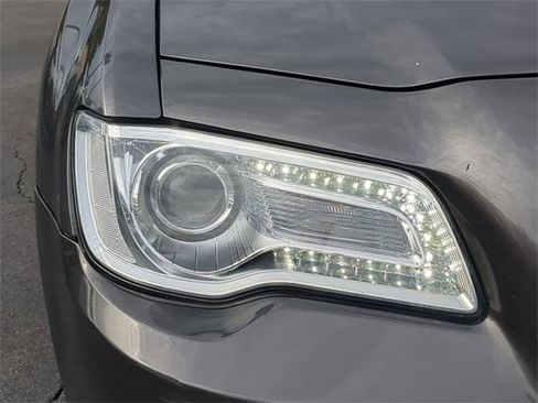 Certified 2023 Chrysler 300 S image 10