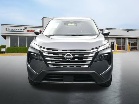 Used 2026 Nissan Rogue SV AWD/4WD image 8
