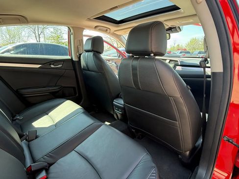 Used 2017 Honda Civic Touring image 12