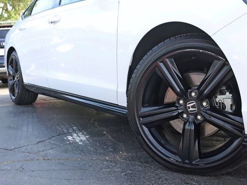 Used 2024 Honda Accord Sport image 5