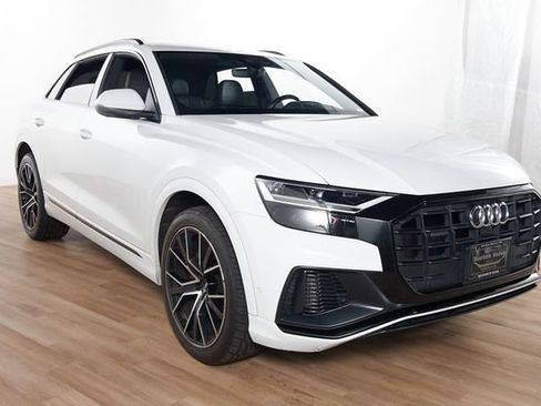 Used 2020 Audi Q8 Premium Plus w/ Premium Plus Package AWD/4WD image 3