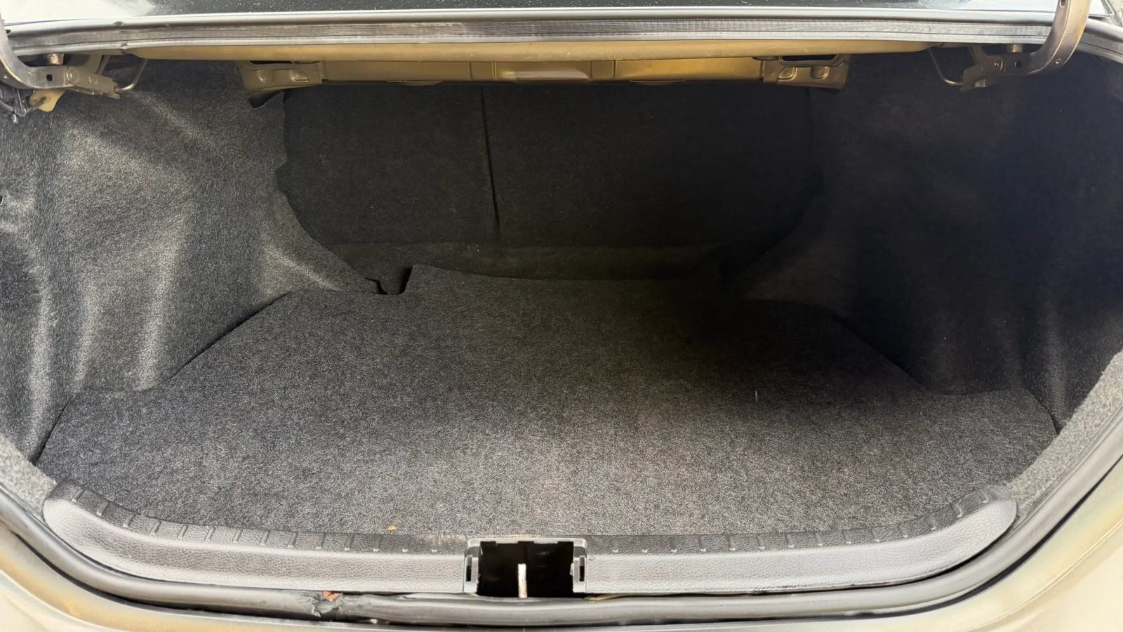 Used 2019 Toyota Corolla SE FWD image 23
