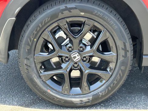 Certified 2025 Honda HR-V Sport image 7