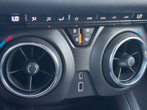 Used 2022 Chevrolet Blazer LT image 4