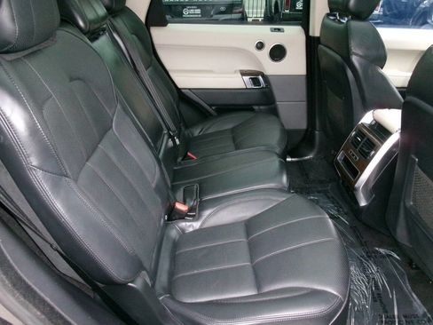 Used 2014 Land Rover Range Rover Sport HSE AWD/4WD image 15