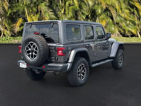 Used 2019 Jeep Wrangler Unlimited Rubicon AWD/4WD image 4